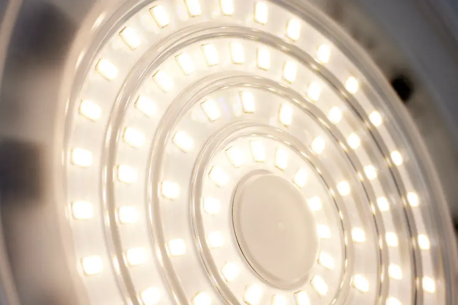 Hi-Pro LED Shop Light - 60W, 5000K Daylight - Image 6