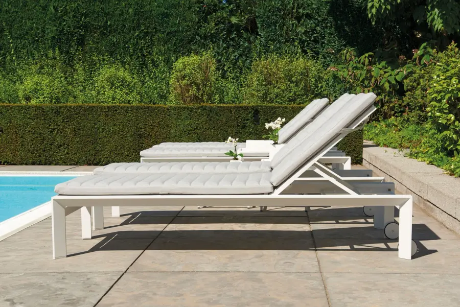 Delta Multi-Position Aluminum Lounger - Image 5
