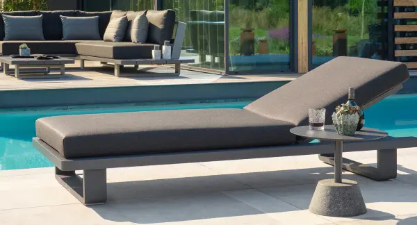 Fitz Roy Aluminum Lounger - Image 6