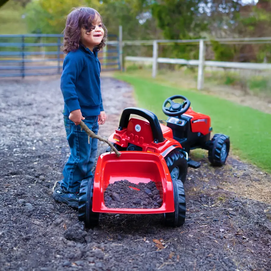 Case IH Pedal Tractor with Trailer - Image 3