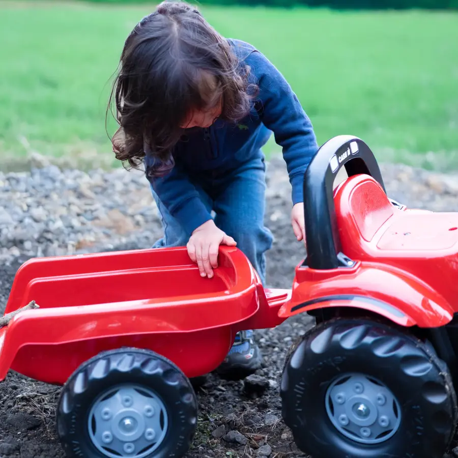 Case IH Pedal Tractor with Trailer - Image 9