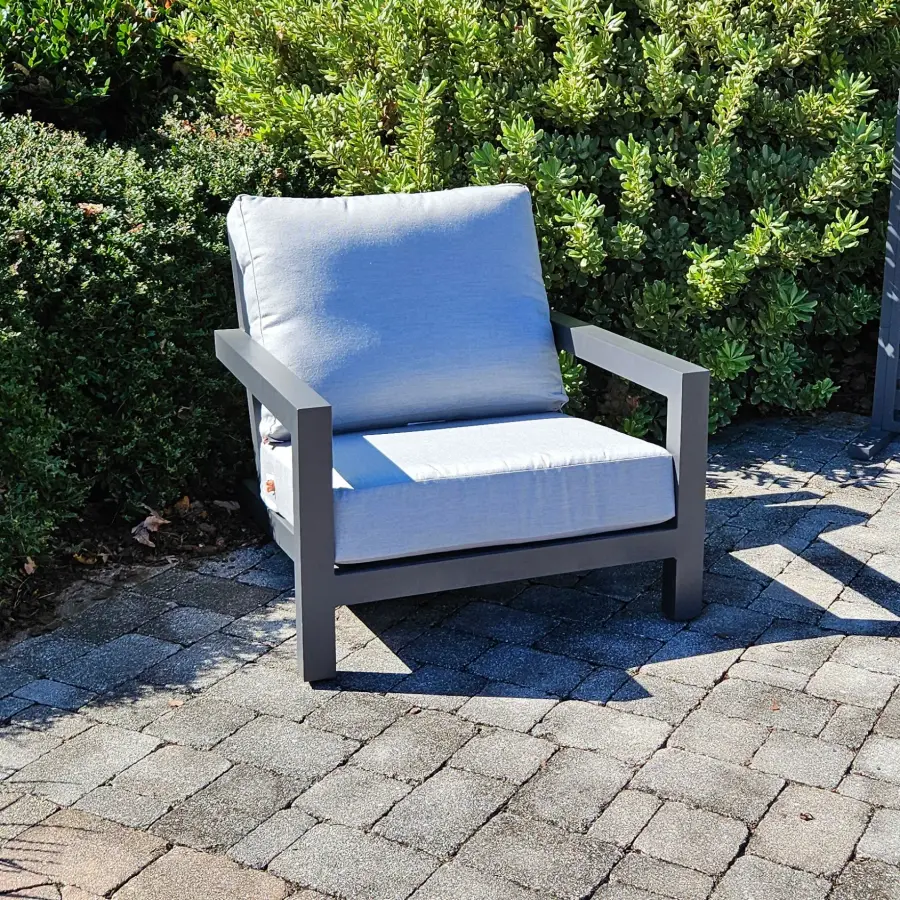 Block Lounge Set - 4 Piece Outdoor Seating Collection - Image 5