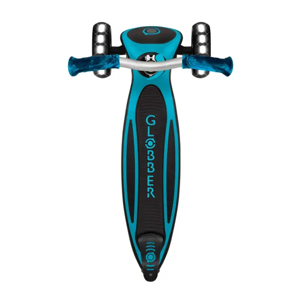 Ace Lights Scooter - LED Light-Up 3-Wheel Scooter - Image 6