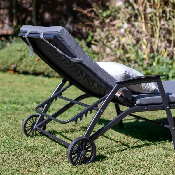 The Lounger by Kettler USA - Image 7