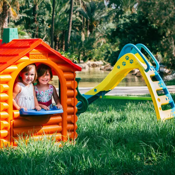 Hut Playhouse - Image 6