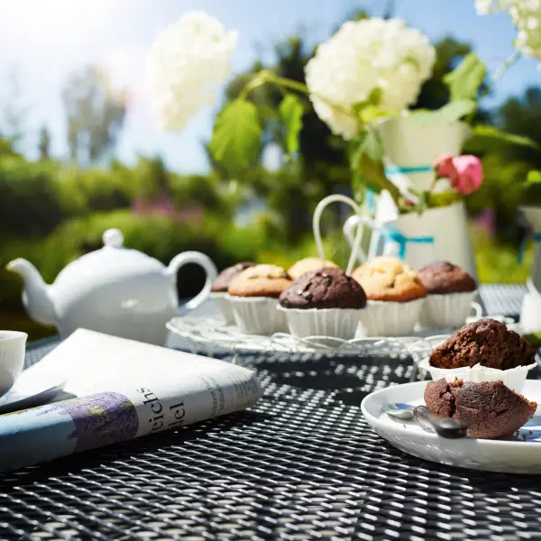 60-Inch Round Mesh Top Outdoor Table - Image 4