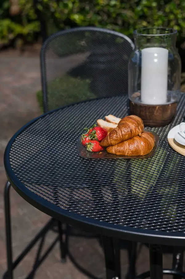 36-Inch Round Mesh Bar Table - Image 5