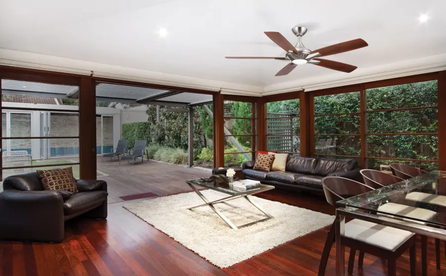 Versatile 52" LED Fan with Reversible Blades & Energy-Efficient Lighting - Image 2