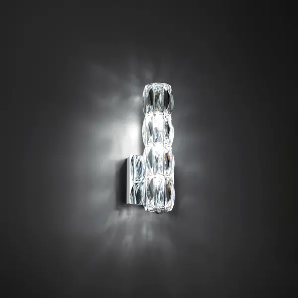Generating an energizing presence, cylinders of Radiance® Crystal baguettes are stacked and illuminated with powerful LEDs that may be adjusted for color temperature to enhance interior furnishings.  Verve is well tailored and dazzling to behold.