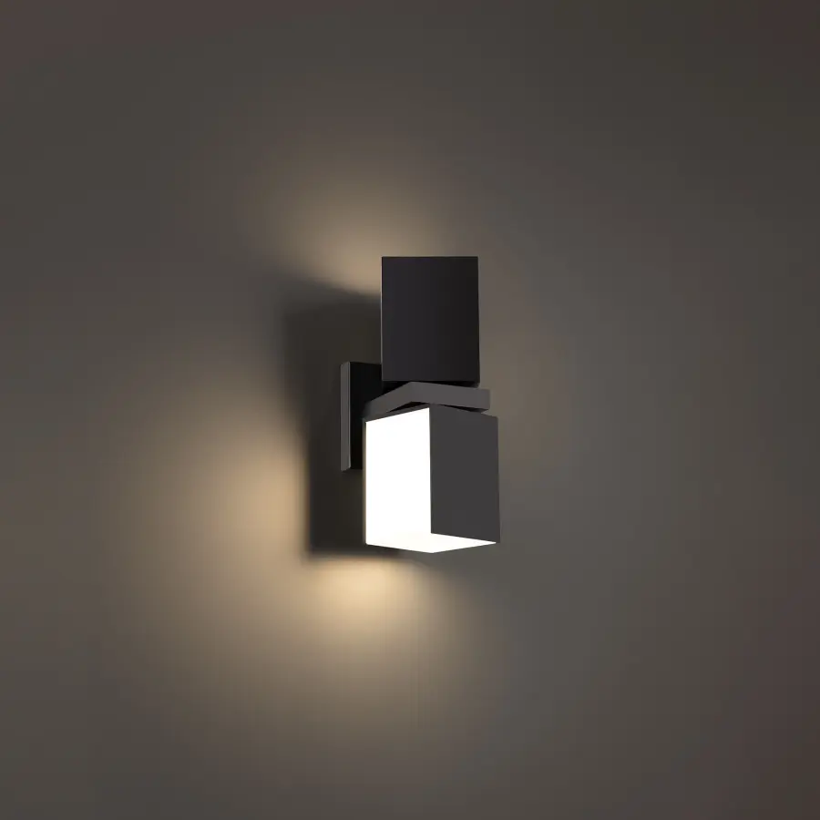 The Vaiation by W.A.C. Lighting