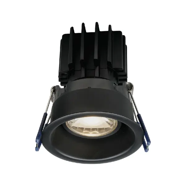 Spec Sheet LRG3-HO-TT Product Features Model LRG3-HO-TT 1/4″ Trim for High-End Contemporary Installations 3 1/2″ Deep – Install Where Ceiling Space Is Limited 11W High Output of our original patented best seller Type IC Rated – Approved for Direct Contact with Insulation Air-Tight, Wet Location, Insulated and Non Insulated Ceilings Light options: 5CCT user selectable 2700-3000-3500-4000-5000K or Dim to Warm 3000K to 1800K CRI 90+ for True Colour Rendering Triac Dimmable with most CL dimmers 120V input 0-10V Dimmable Option with 120V to 347V input External Driver Inside Connection Box – No Junction Box Needed Warranty: 10 Year on Residential, 5 Year on Commercial Installations cULus Listed - alternate view