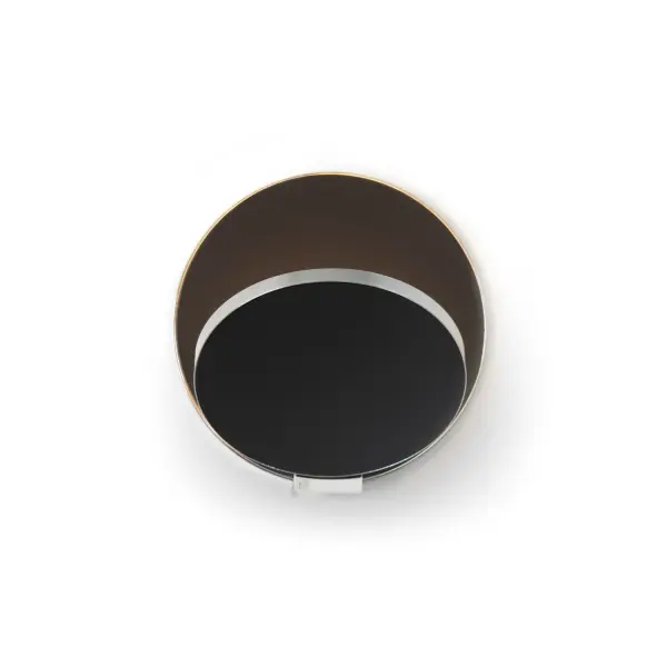 The Gravy LED Wall Sconce combines minimalist design with exceptional functionality. Its fully articulating joint allows precise light direction for ambient or task lighting, while integrated touch controls make dimming effortless.