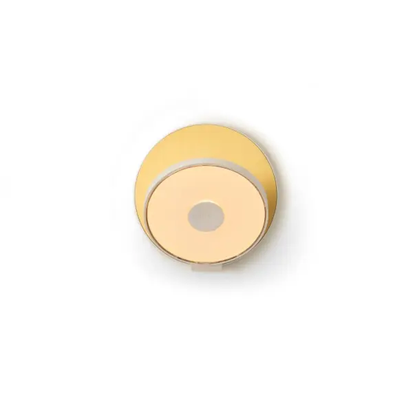 The Gravy LED Wall Sconce combines minimalist design with maximum functionality. Its fully articulating joint allows precise light direction for ambient or task lighting, while touch controls make dimming effortless. The compact size and plug-in design offer installation flexibility.