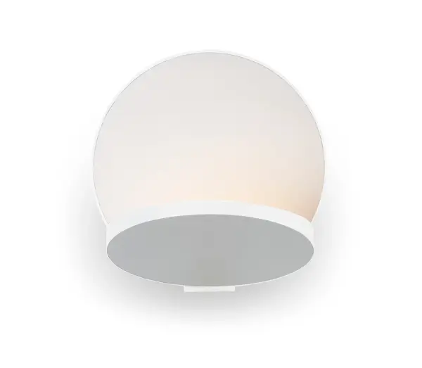 The Gravy LED Wall Sconce combines minimalist design with maximum functionality. Its fully articulating joint and swiveling shade allow precise light direction for ambient or task lighting. Touch-sensitive dimming and plug-in installation make it exceptionally user-friendly.