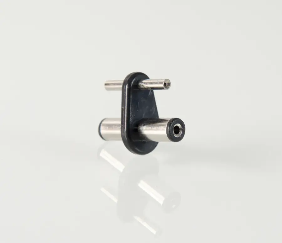 UCX Pro Male-to-Male Connector in Black