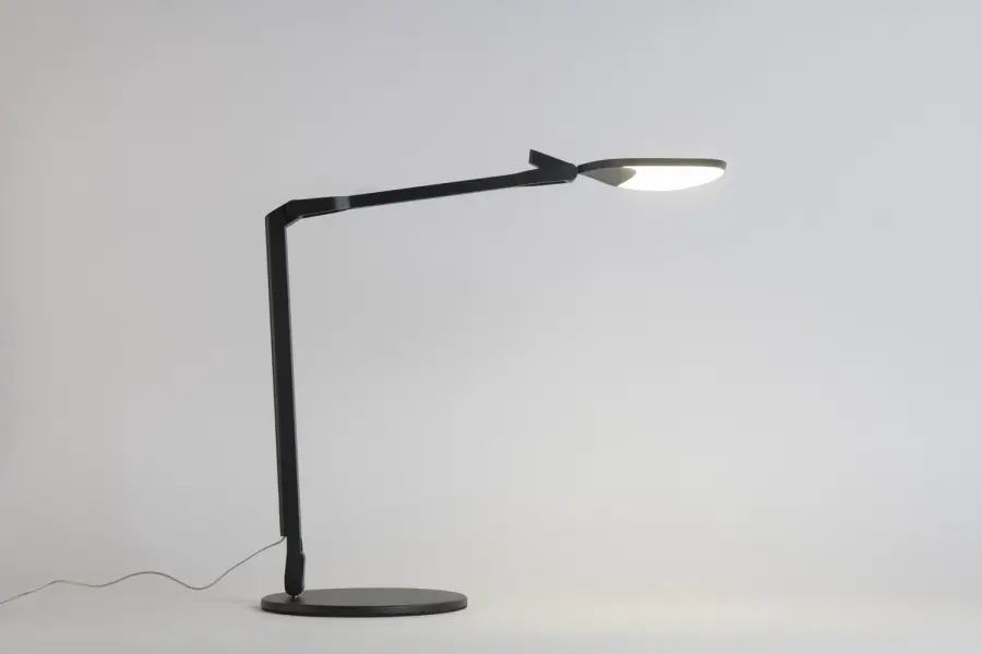 Splitty Reach LED Desk Lamp in Matte Black