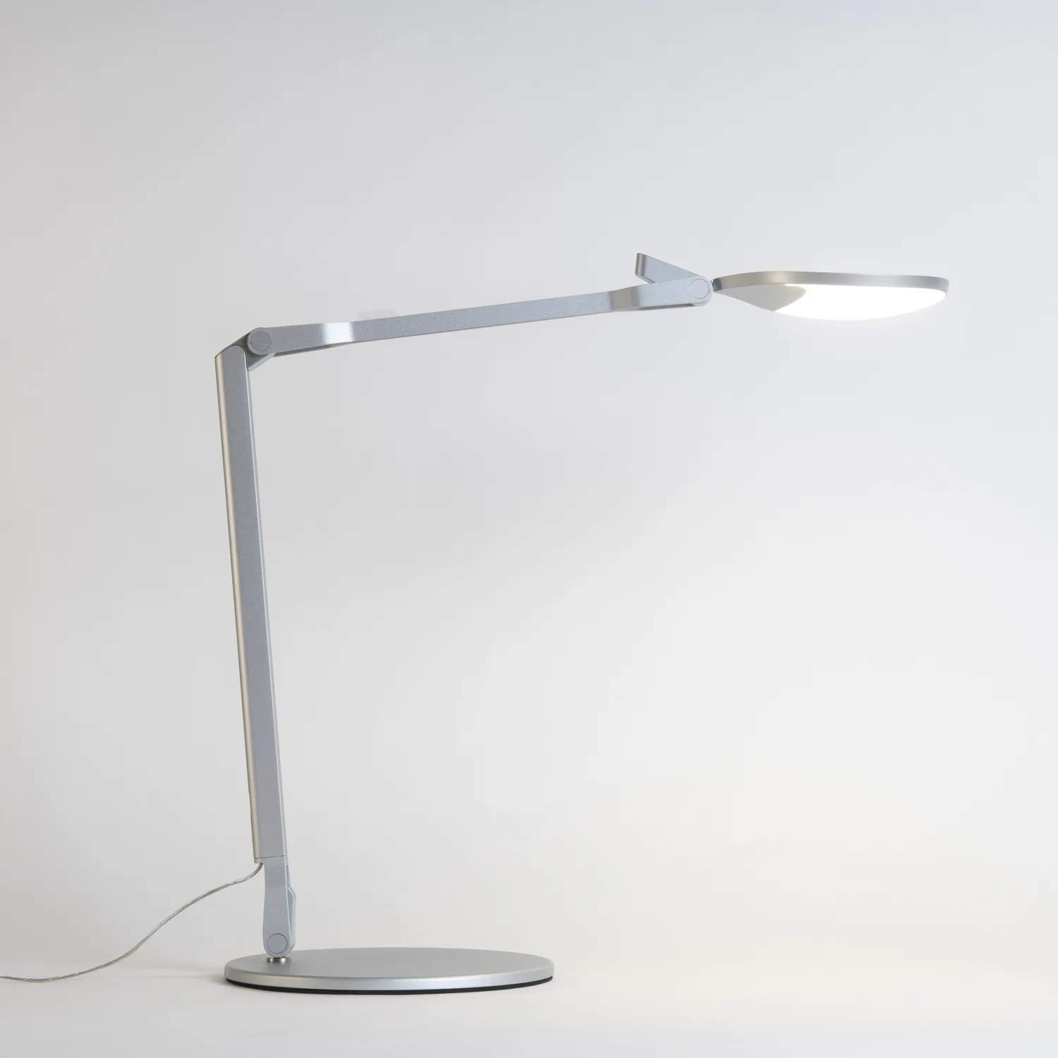 Splitty LED Desk Lamp in Silver