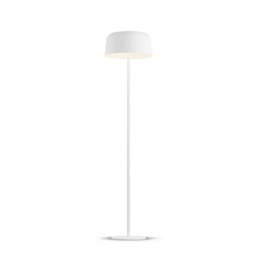 Yurei LED Floor Lamp in Matte White