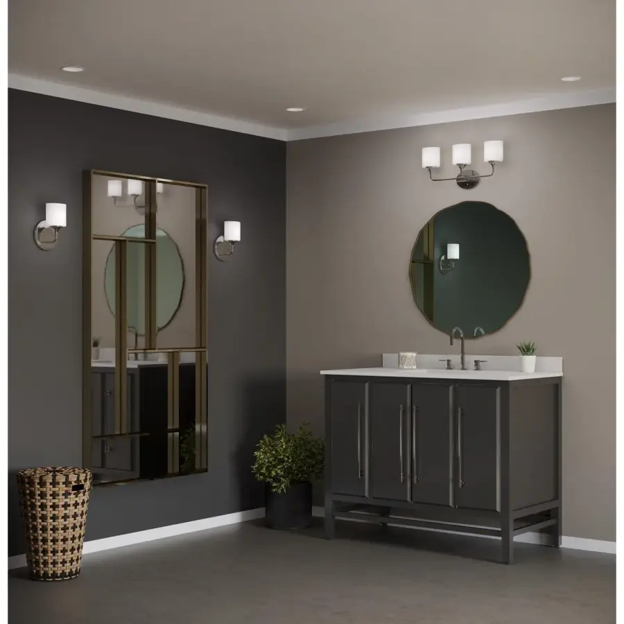 Lynzie One-Light Etched Opal Glass Bath Vanity Light - Image 4