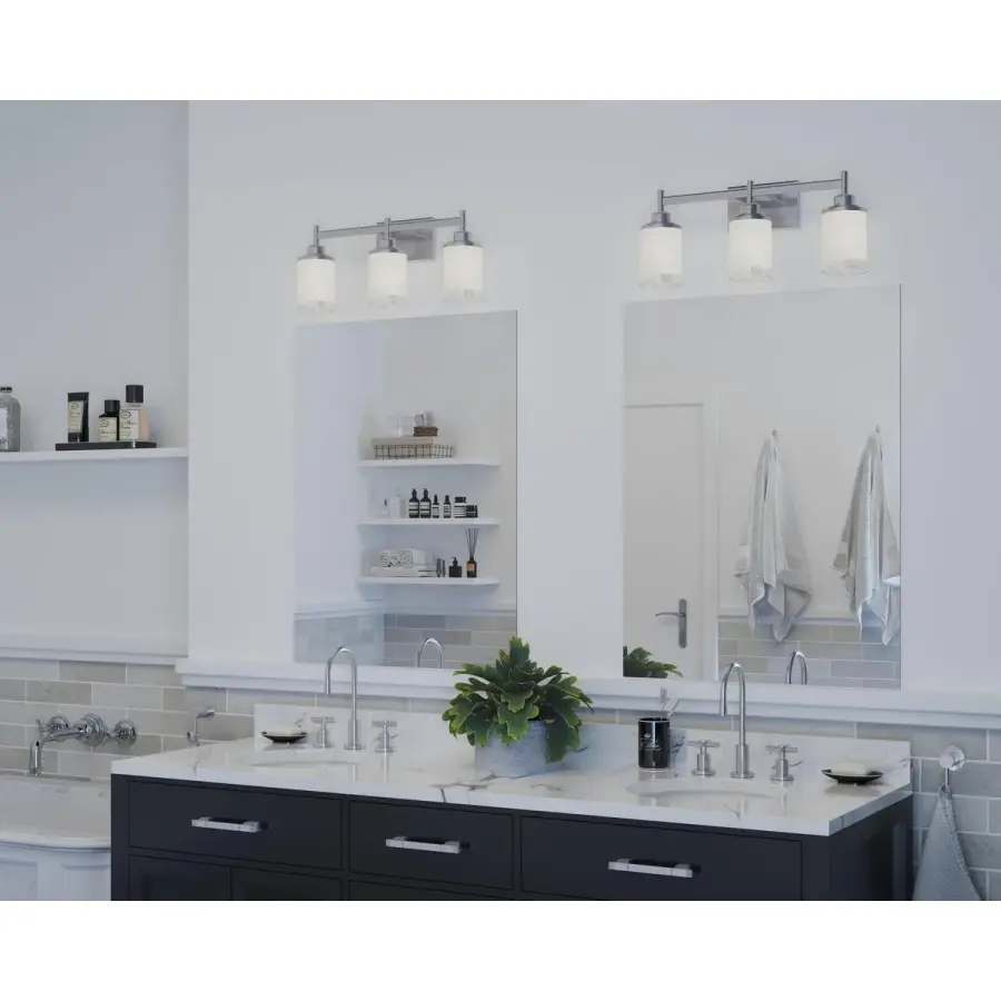 Modern Three-Light Vanity with Elegant Etched Glass Diffusion - Image 4