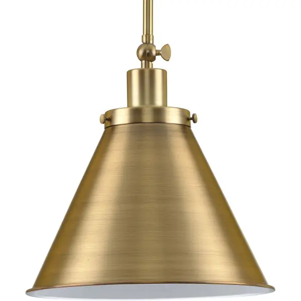 The Hinton pendant blends transitional elegance with farmhouse warmth through its brushed nickel finish and clear glass shade. Perfect for kitchen islands or dining areas, this single-light fixture offers timeless style.
