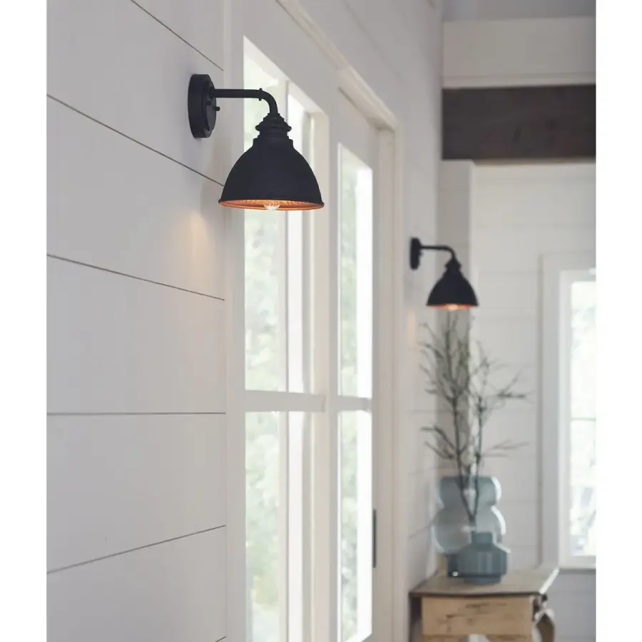 Englewood One-Light Small Wall Lantern - Image 4