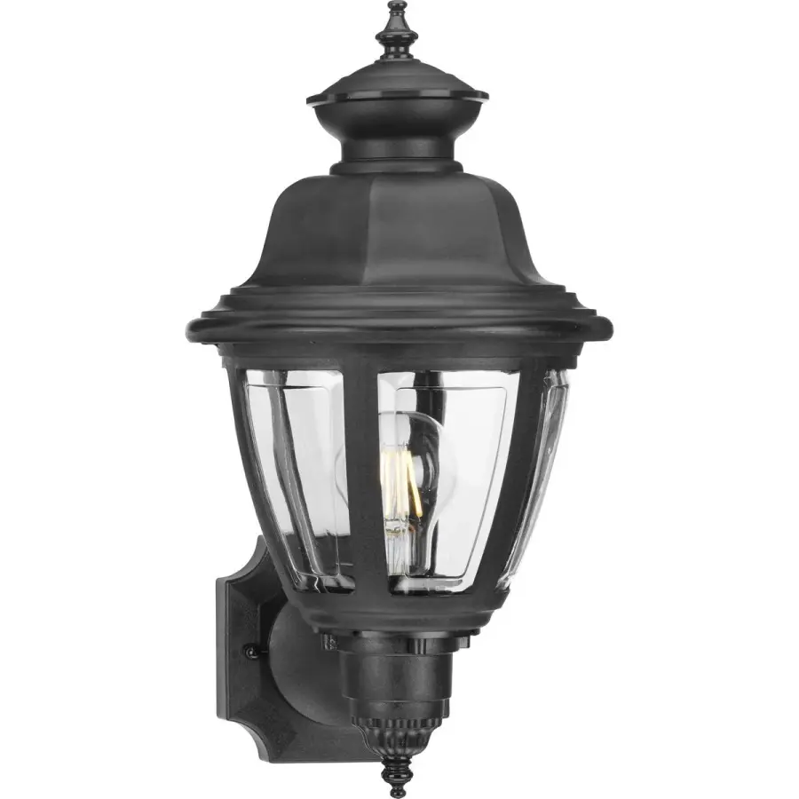 Classic Outdoor Wall Lantern with Traditional Styling