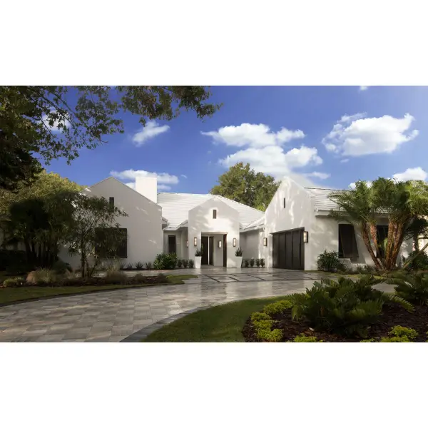 Elegant Transitional Outdoor Lighting with Modern Flair - Image 2