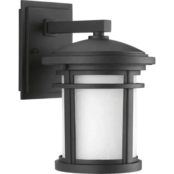Elegant Transitional Outdoor Lighting with Modern Craftsman Appeal - Image 2