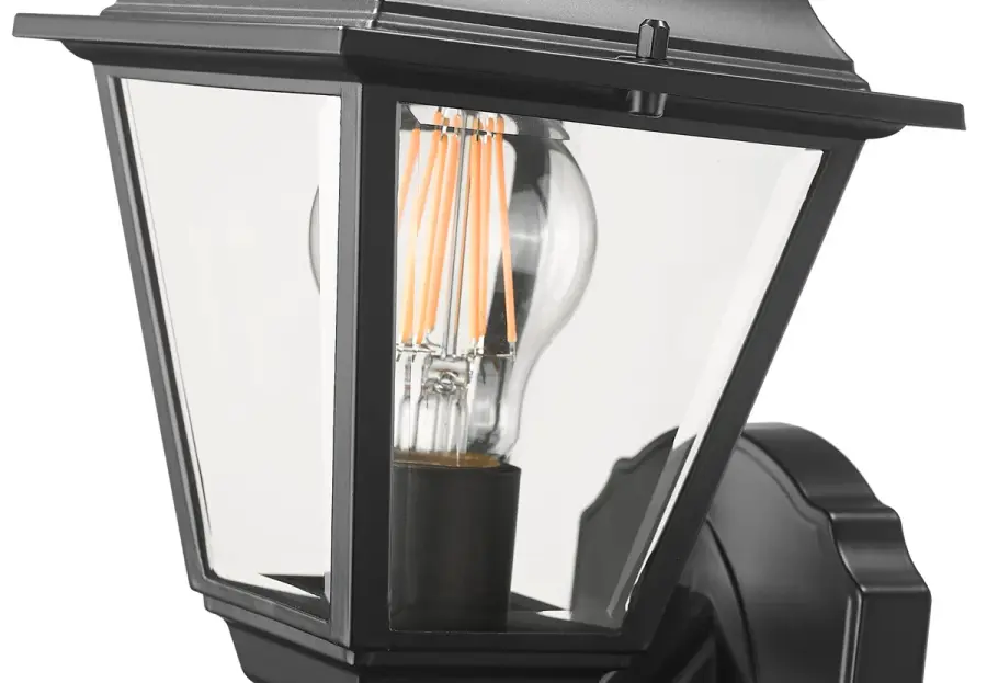 Classic Outdoor Wall Lantern with Timeless Appeal - Image 7