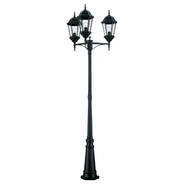 The Richmond 3-Head Post Light combines timeless traditional styling with durable cast aluminum construction. Standing 94 inches tall with a 30-inch spread, this impressive fixture features clear beveled glass and accommodates three 100W bulbs for ample illumination.