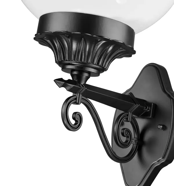 Modern Outdoor Wall Sconce with Classic Globe Design - Image 7