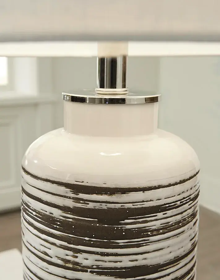 Trend Home Ceramic Table Lamp with Linen Shade - Image 9