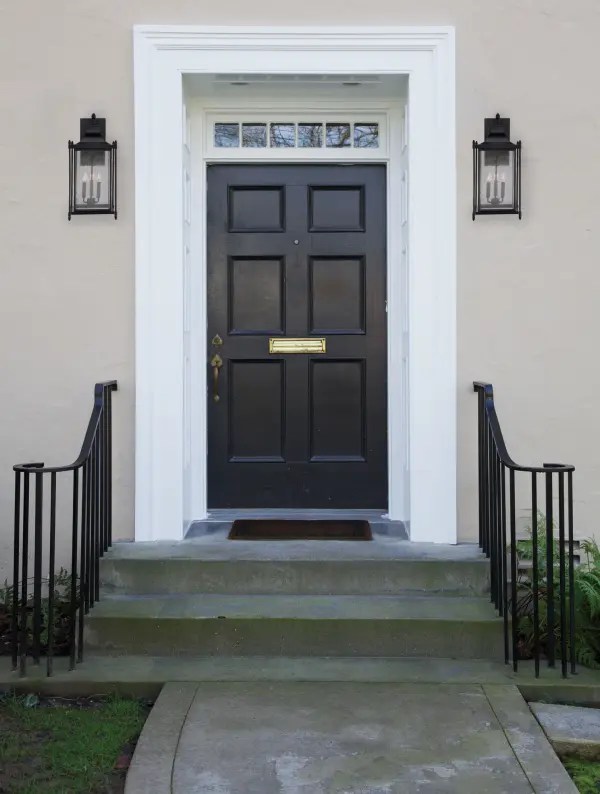 Dunnmore 3-Light Outdoor Wall Lantern in Black - Image 4