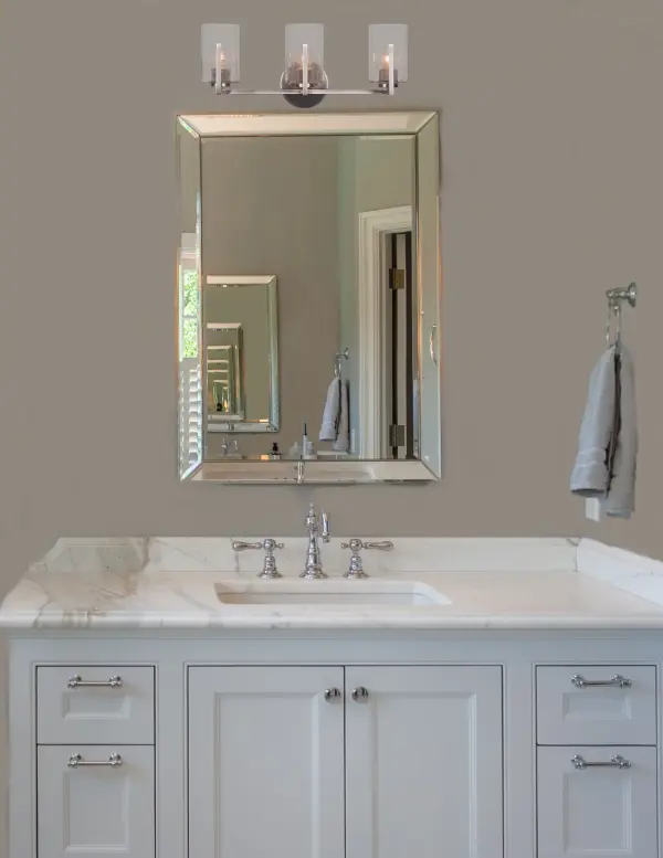 Atlas 3 Light Bath Bar in Graphite with Clear Bubble Glass - Image 3