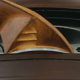 Innovative Retractable Blade Design with Integrated Lighting