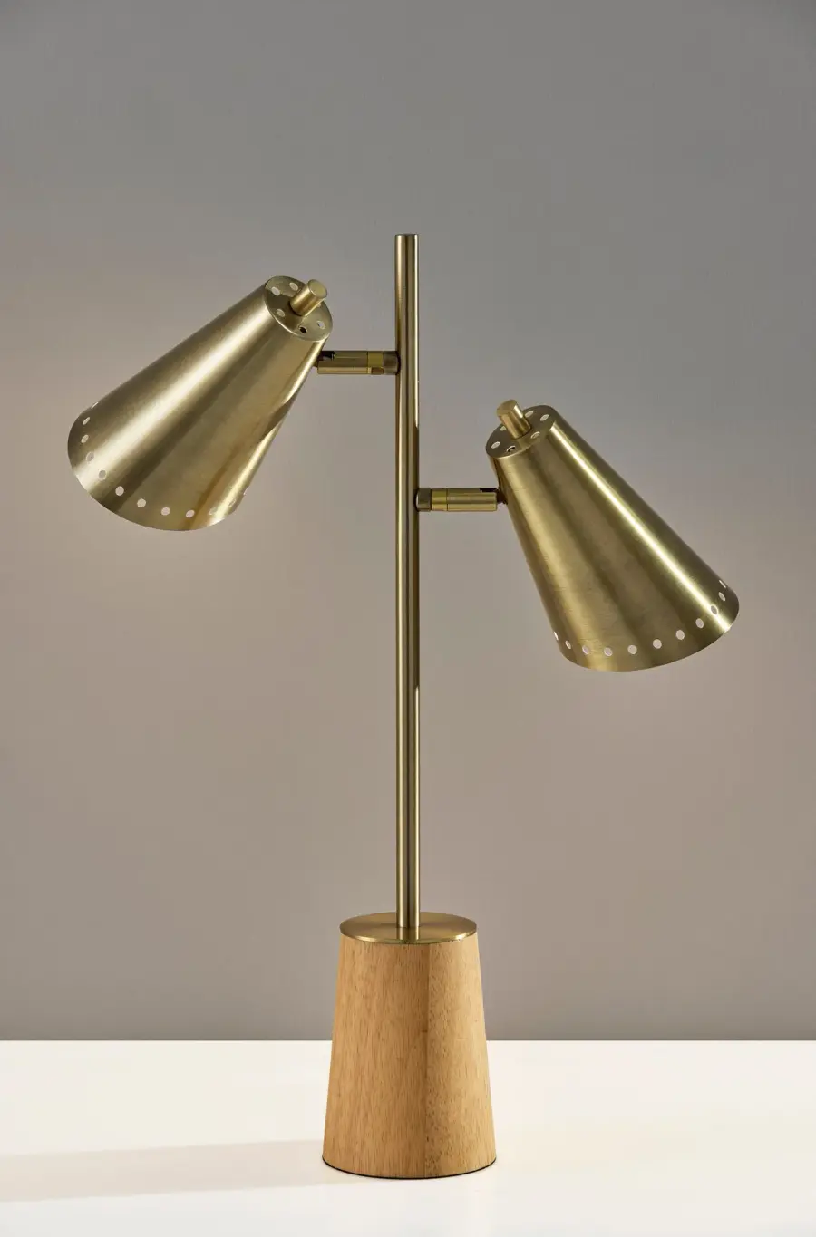 Vintage-Inspired Dual-Shade Task Lamp with Adjustable Lighting Control - Image 3
