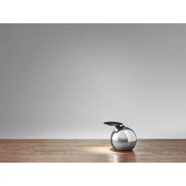 Kiu LED Desk Lamp - Image 4