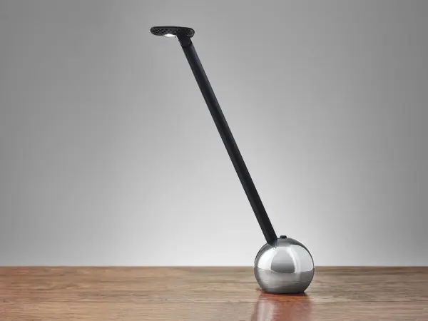 Kiu LED Desk Lamp - Image 7
