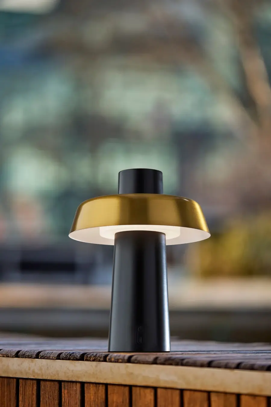 Pirlo LED Cordless Table Lamp - Image 9
