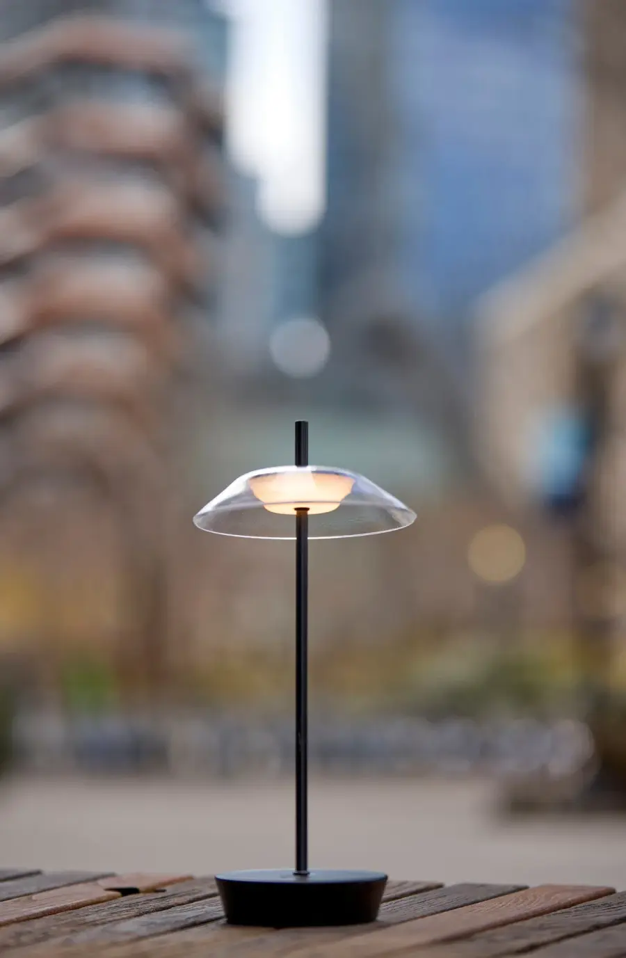 Ako LED Cordless Table Lamp - Image 6
