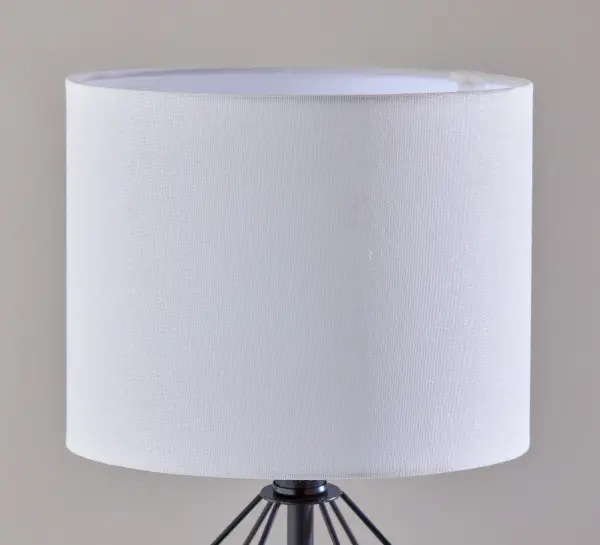 Modern Industrial Style Meets Smart Functionality in Compact Design - Image 9