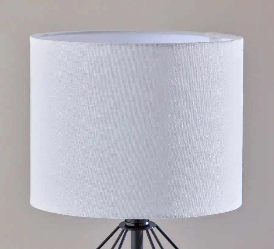 Modern Industrial Style Meets Smart Functionality in Compact Design - Image 9