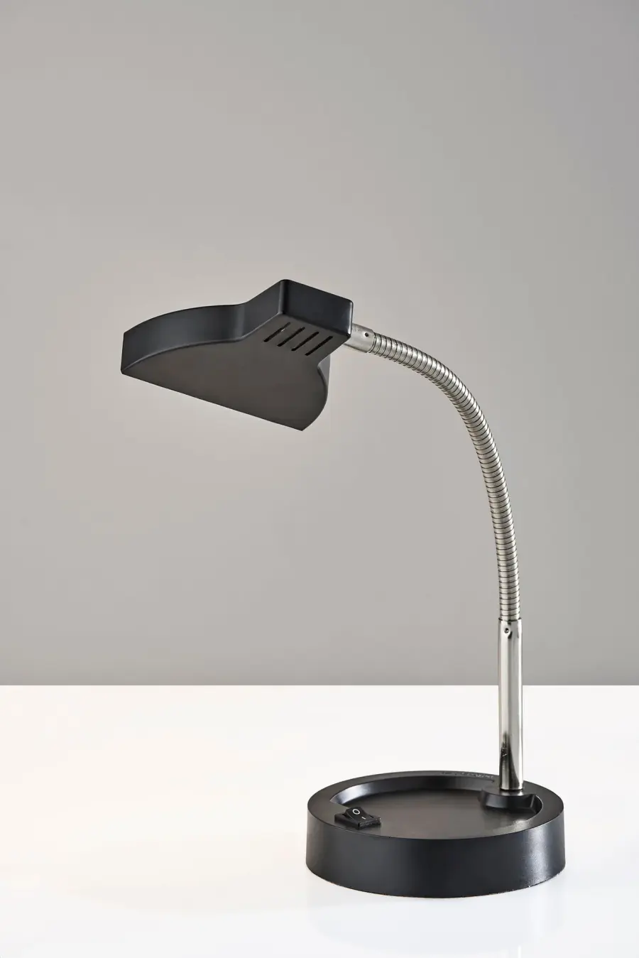 Sleek Energy-Efficient Task Lighting with Adjustable Gooseneck - Image 4