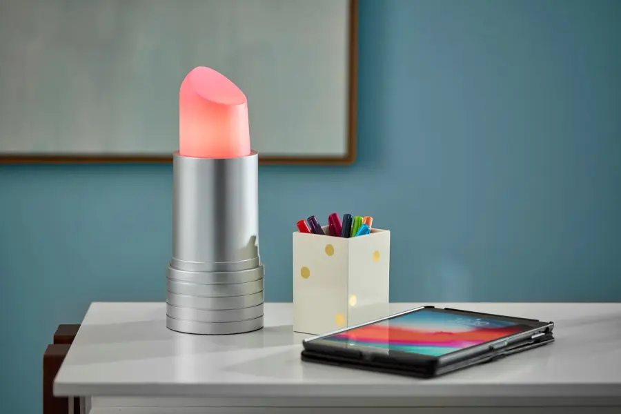 Lipstick LED Table Lamp - Image 2