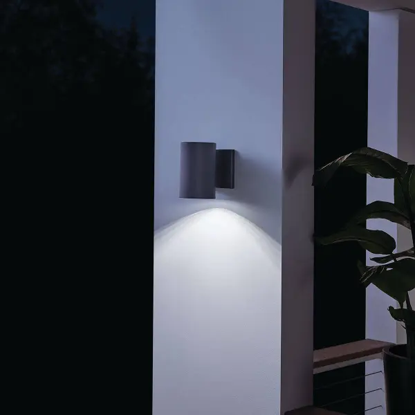 Sleek Dark Sky Compliant LED Wall Light for Modern Outdoor Spaces - Image 5