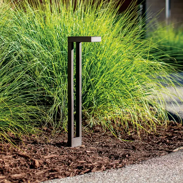 Contemporary Brass Path Light - Image 4