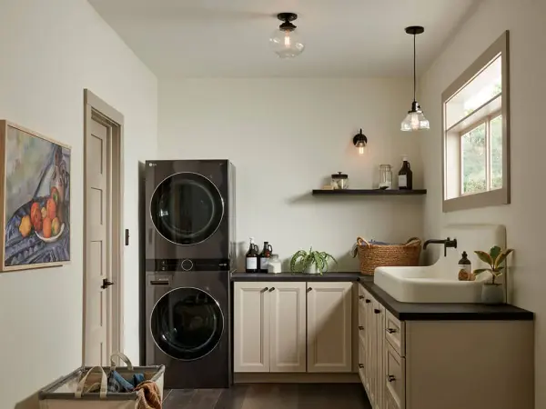 Avery Mini Pendant in Black - Image 6