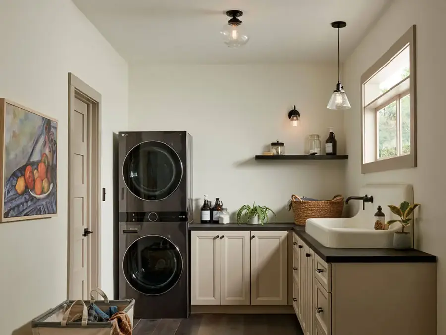 Avery Mini Pendant in Black - Image 6
