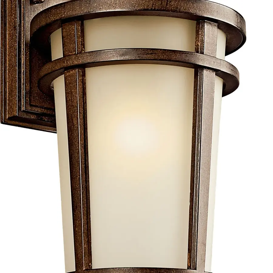 Classic Outdoor Wall Light with Warm Etched Glass and Wet-Rated Durability - Image 2